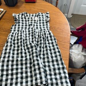 Two Hearts dress checkered black white v-neck princess cut ruffled sleeves